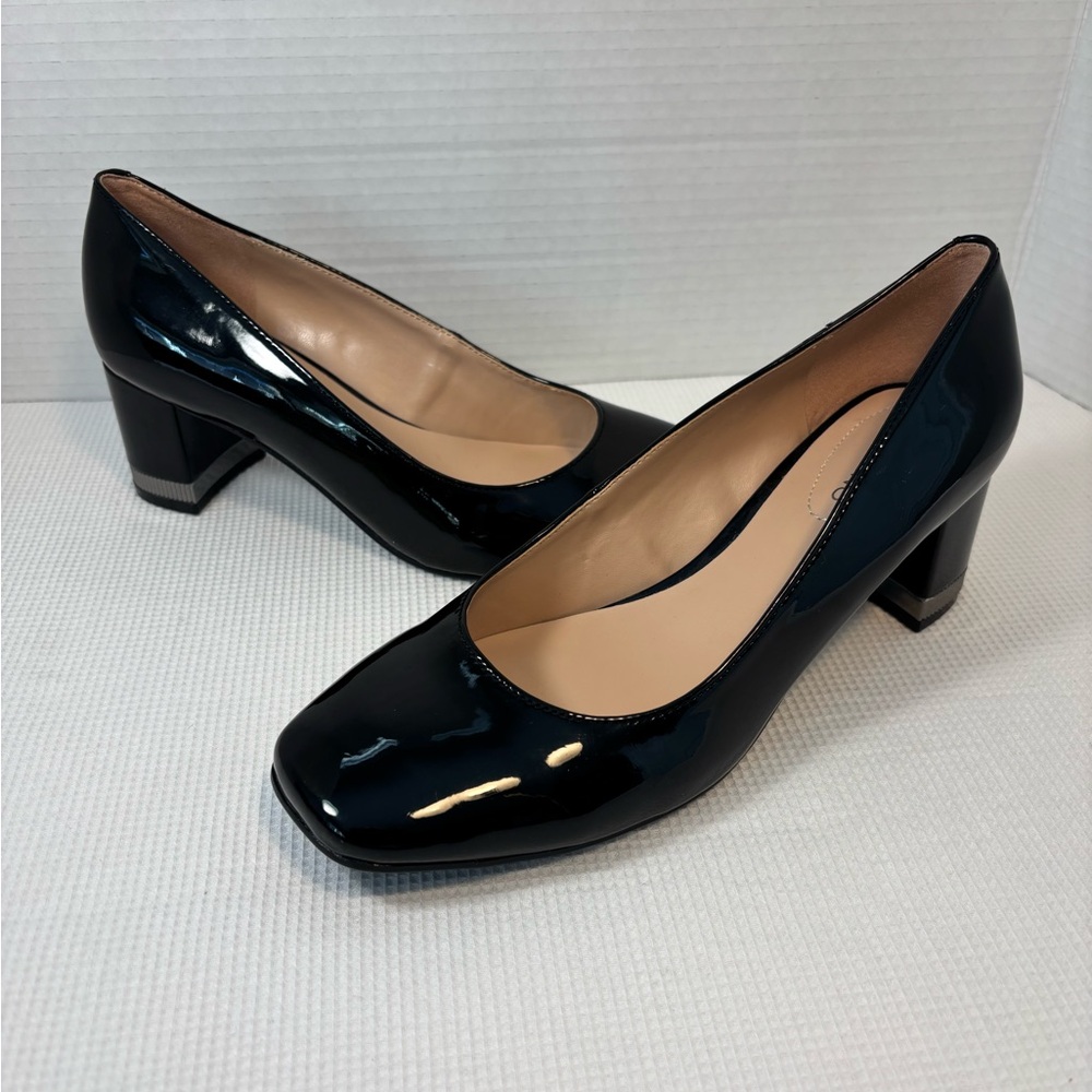 Bandolino Black Patent Leather Heels